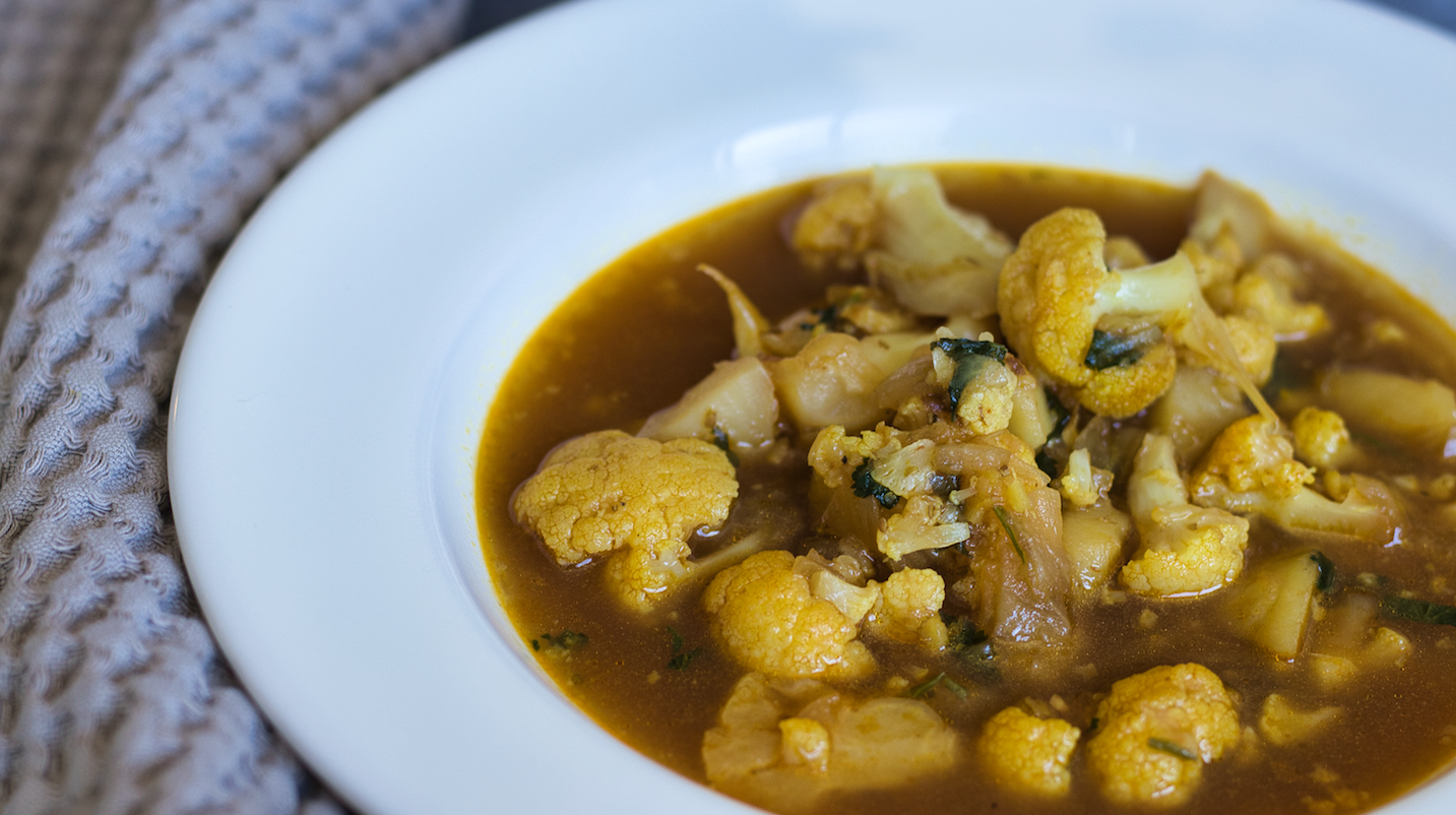 Cauliflower and Potato Curry Soup