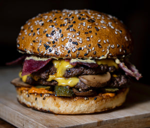 Plant-based Meatless Burgers vs Traditional Burgers - Who Wins This Race?
